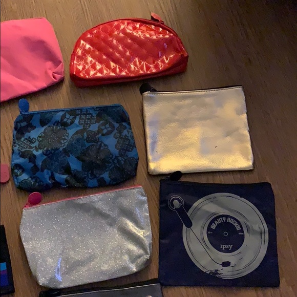 14 Ipsy Makeup/Toiletry/Miscellaneous Bags - Picture 4 of 4